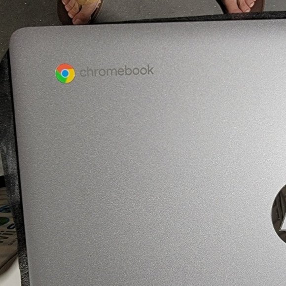 HP Chromebook 14A-NA0010NR 14" (32GB eMMC, Intel Celeron N4000, 1.1GHz, 4GB - Picture 1 of 10